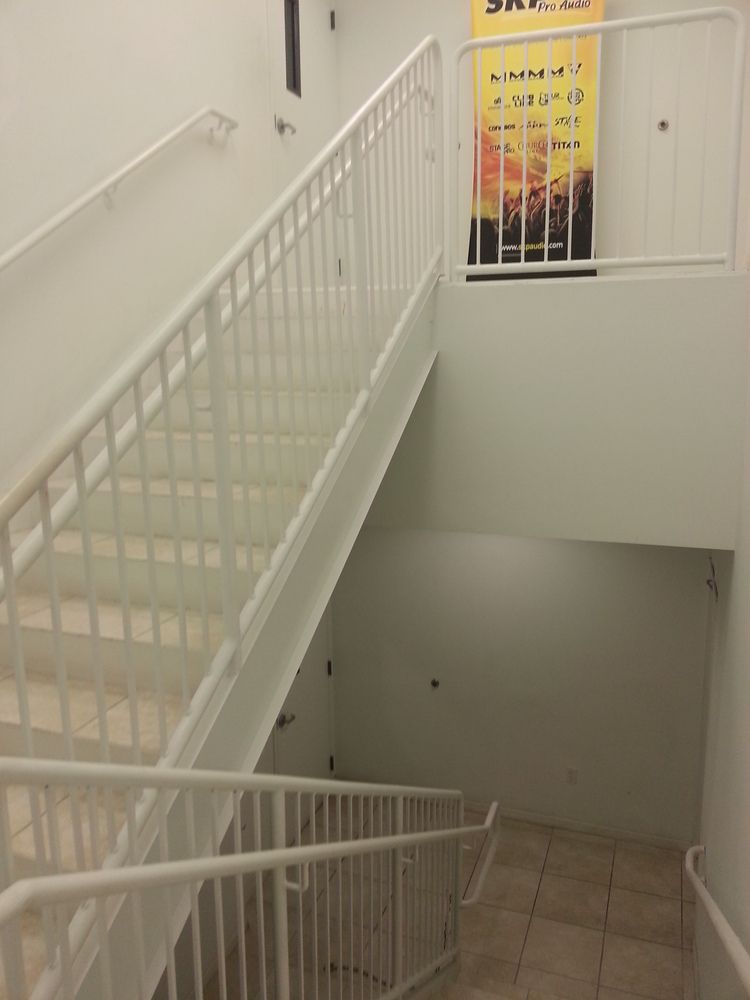 Palmetto Expressway Frontage Office/Industrial For Sale: 7630 NW 25th St Ste 1, Miami, FL 33122